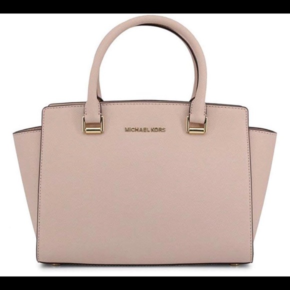 Michael Kors Handbags - Michael Kors woman’s Selma Top Zip Satchel